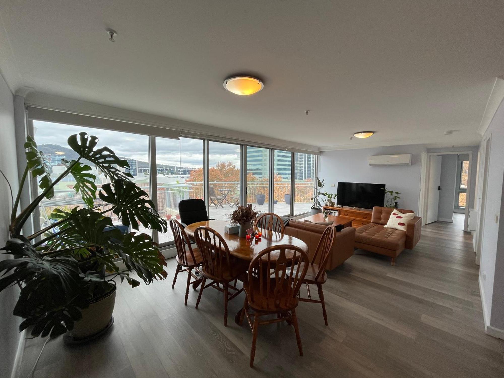 Private Room With Ensuite In The Cbd キャンベラ エクステリア 写真